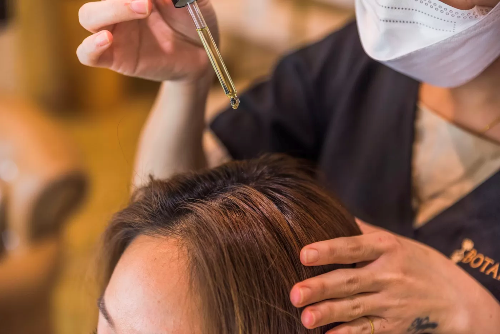 Chemical vs. Herbal Hair Treatments: Pros and Cons